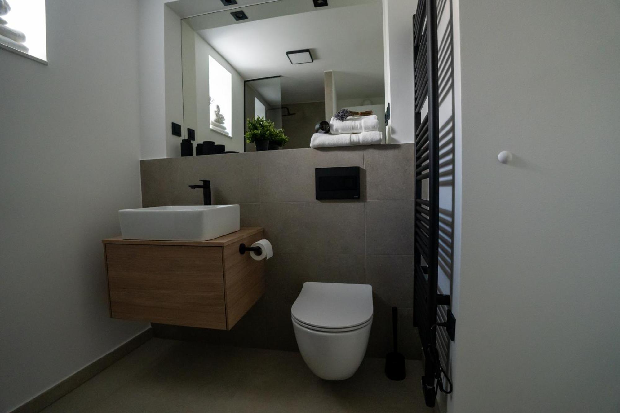 Residence Black&White Liubliana Quarto foto